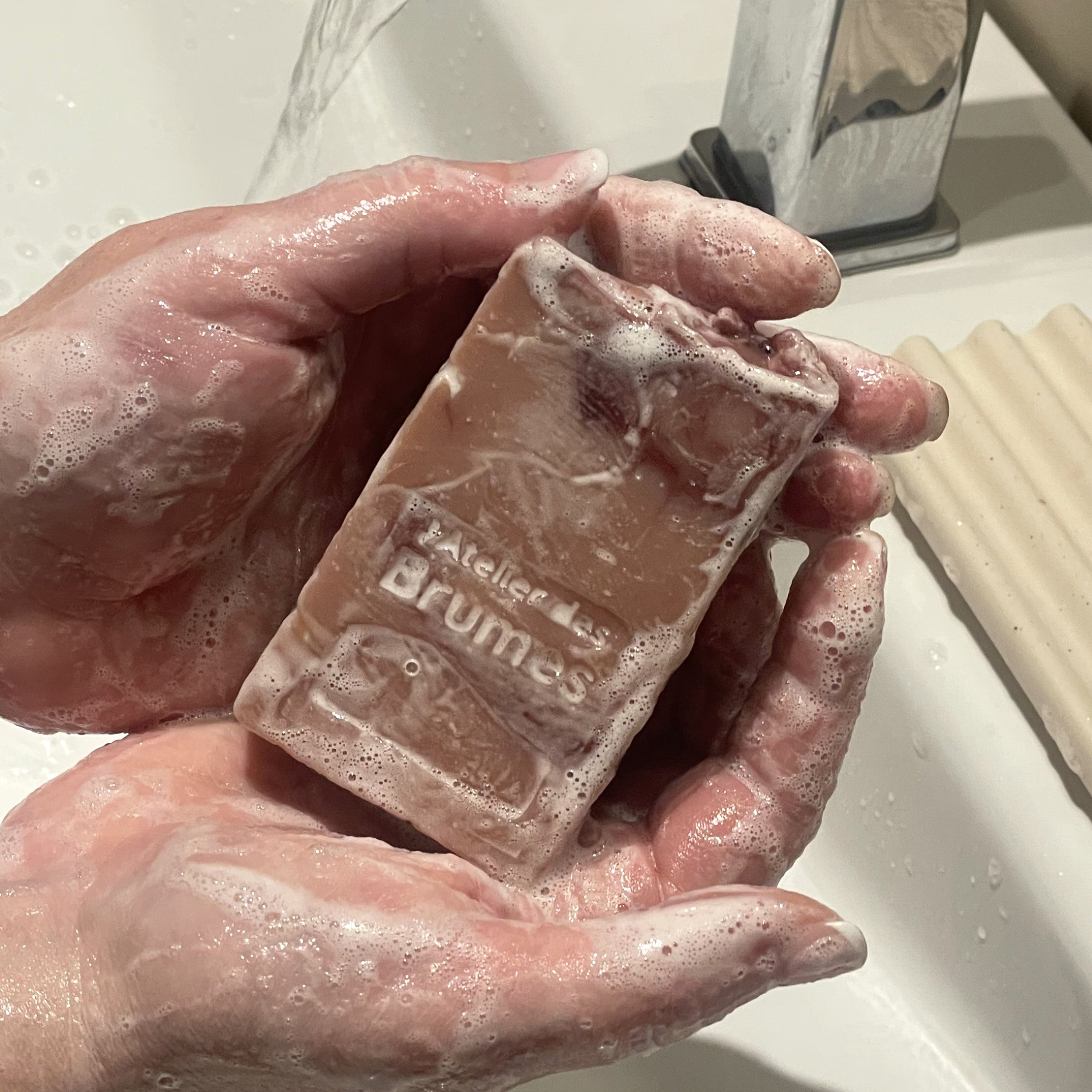 Savon artisanal Thé + Canneberges