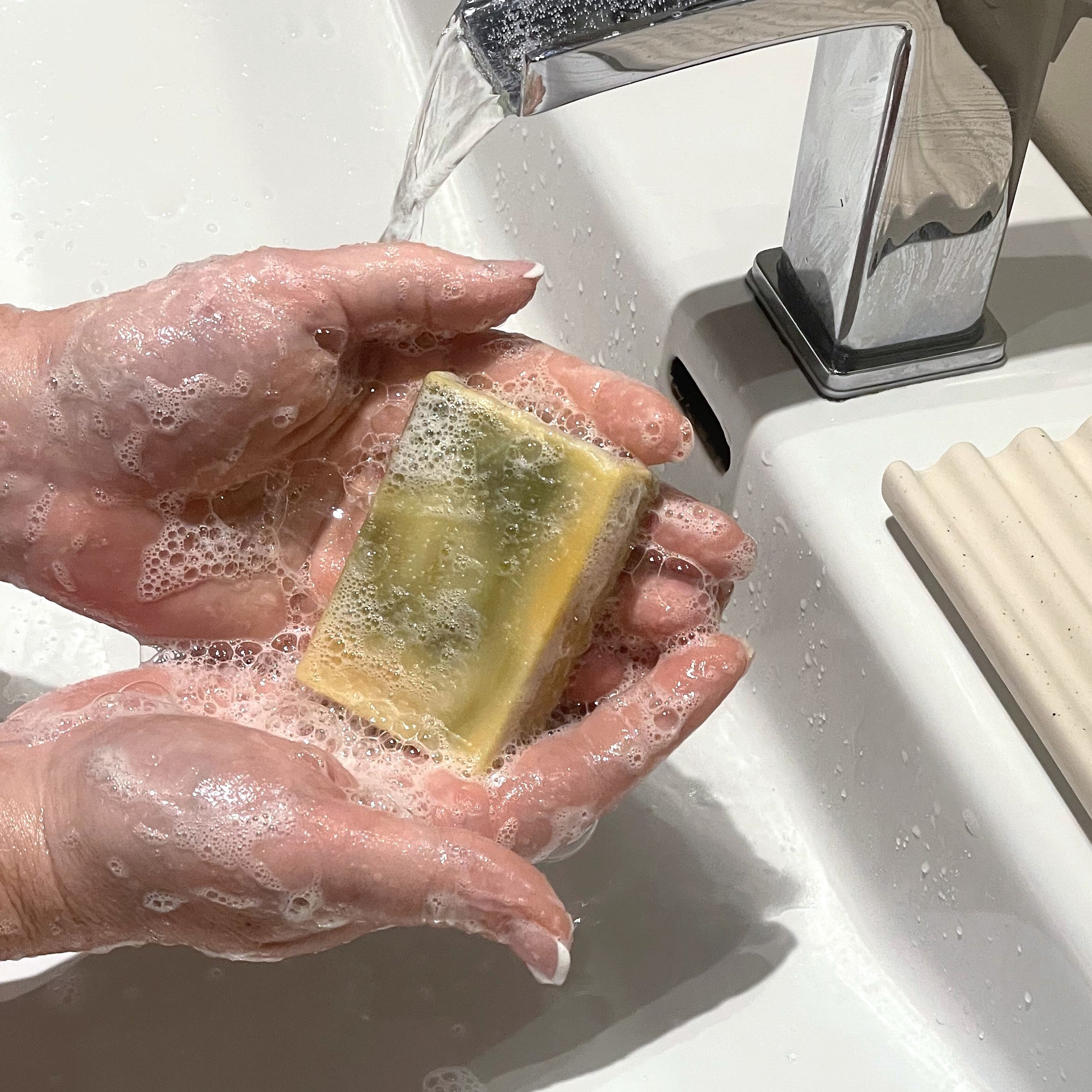 Savon artisanal Karité + Lime + Citronnelle